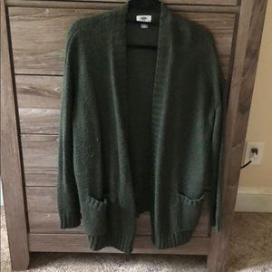 Big sweater! Dark green